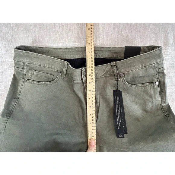 NWT Lane Bryant Womens 18 Mid Rise Super Stretch Ankle Jeans Green NEW - Picture 7 of 9